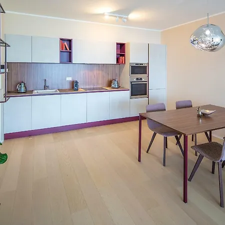 Appartamento Deluxe With Swimming Pool