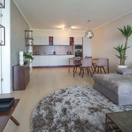 Lejlighed Deluxe With Swimming Pool *