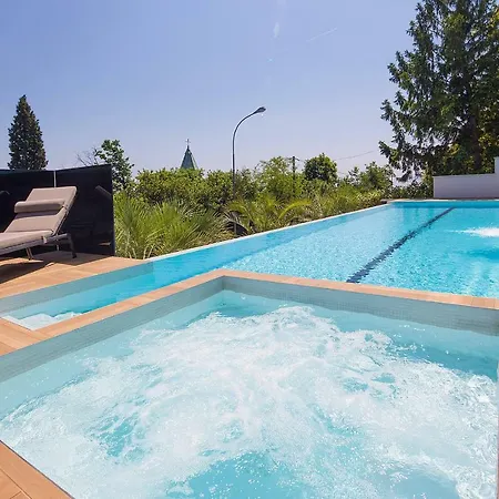 Deluxe With Swimming Pool Apartman Abbázia