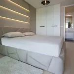 Apartmán Deluxe With Swimming Pool *