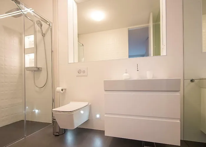 Deluxe With Swimming Pool דירה אופטיה