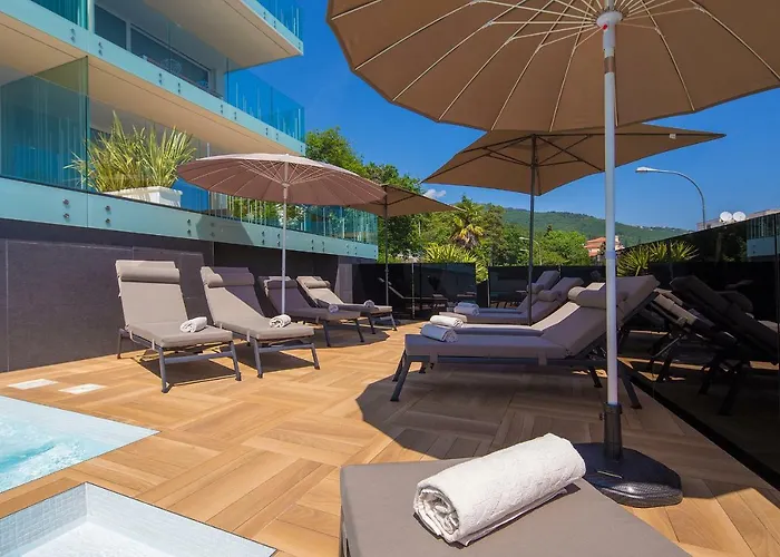 Deluxe With Swimming Pool * Opatija